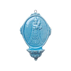 Acquasantiera con medaglione Madonna di Loreto