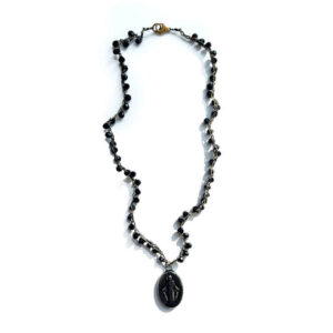 Collana Black Madonna
